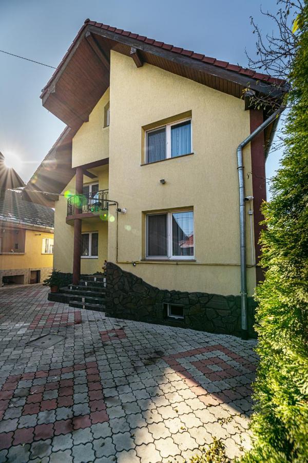 Villa Casa David Săcele Esterno foto