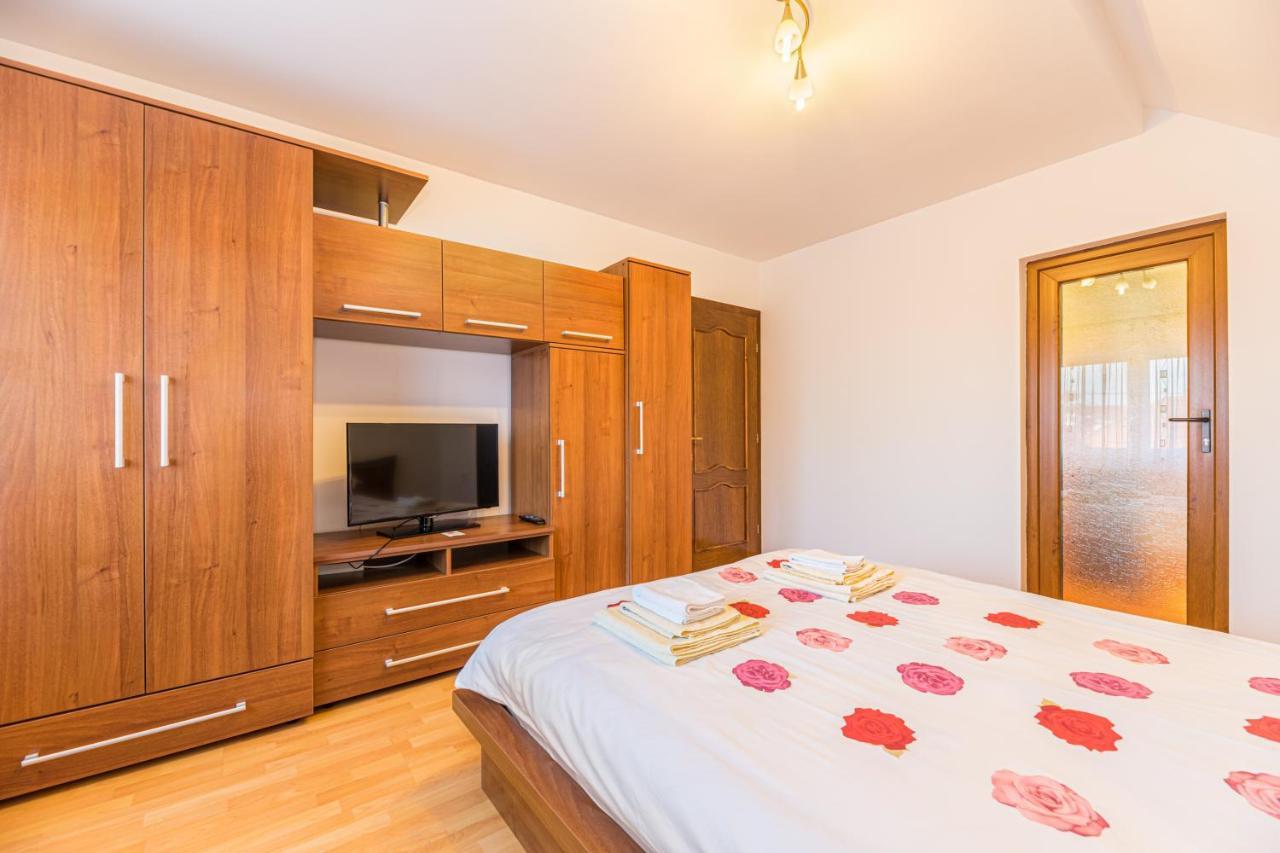Villa Casa David Săcele Esterno foto