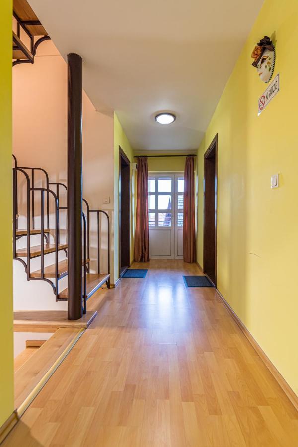 Villa Casa David Săcele Esterno foto